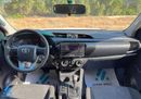 Toyota Hilux 2017 GL 2.7L 4WD AT Double Cabin Petrol / Well Maintained / Excellent Condition / GCC