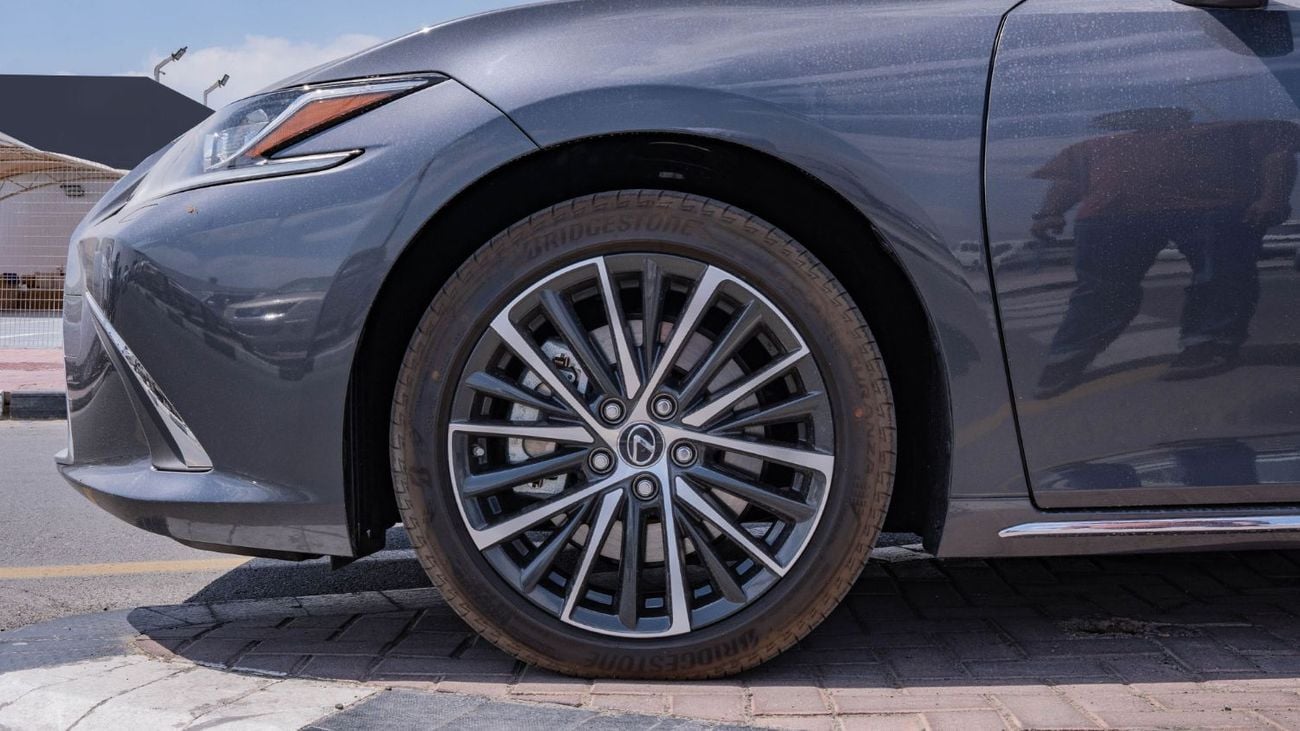 لكزس ES 350 2025 Lexus ES350 3.5L AT Petrol