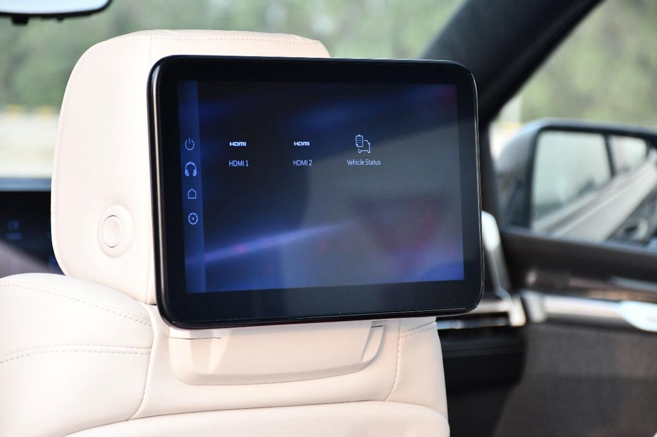 Cadillac Escalade Premium Luxury Platinum 6.2L 4WD