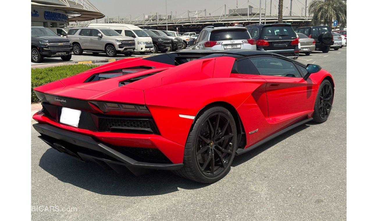 لمبرجيني أفينتادور LAMBORGHINI AVENTADOR 2019 LOW MILAGE