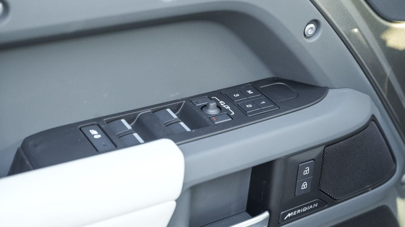 Land Rover Defender P400 110 X-Dynamic HSE 3.0L (7 Seater) 2025 MY EXPORT PRICE