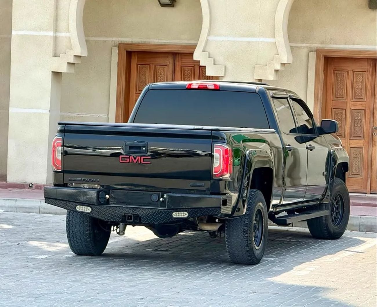 GMC Sierra 1500 CREWCAB SLT SLT American Specs Excellent Condition