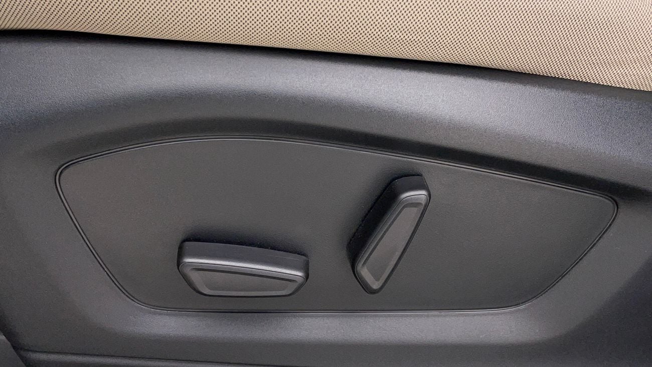 فورد إكسبلورر BASE 4WD 3.3 | بدون دفعة مقدمة | اختبار القيادة في المنزل