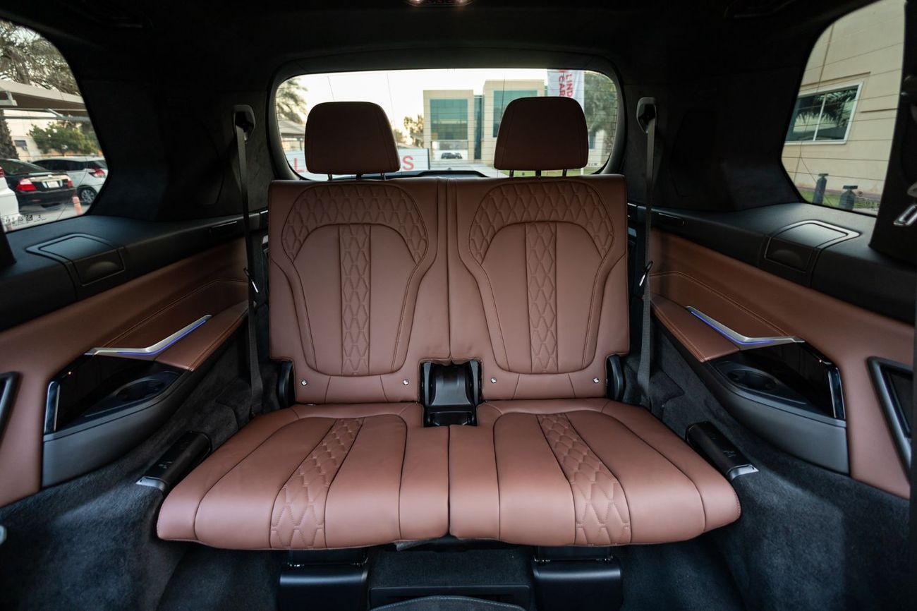 بي أم دبليو X7 40i M Sport Pure 3.0L (335 HP)