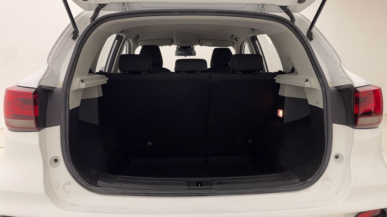 أم جي ZS STD 1.5 | بدون دفعة مقدمة | اختبار القيادة في المنزل