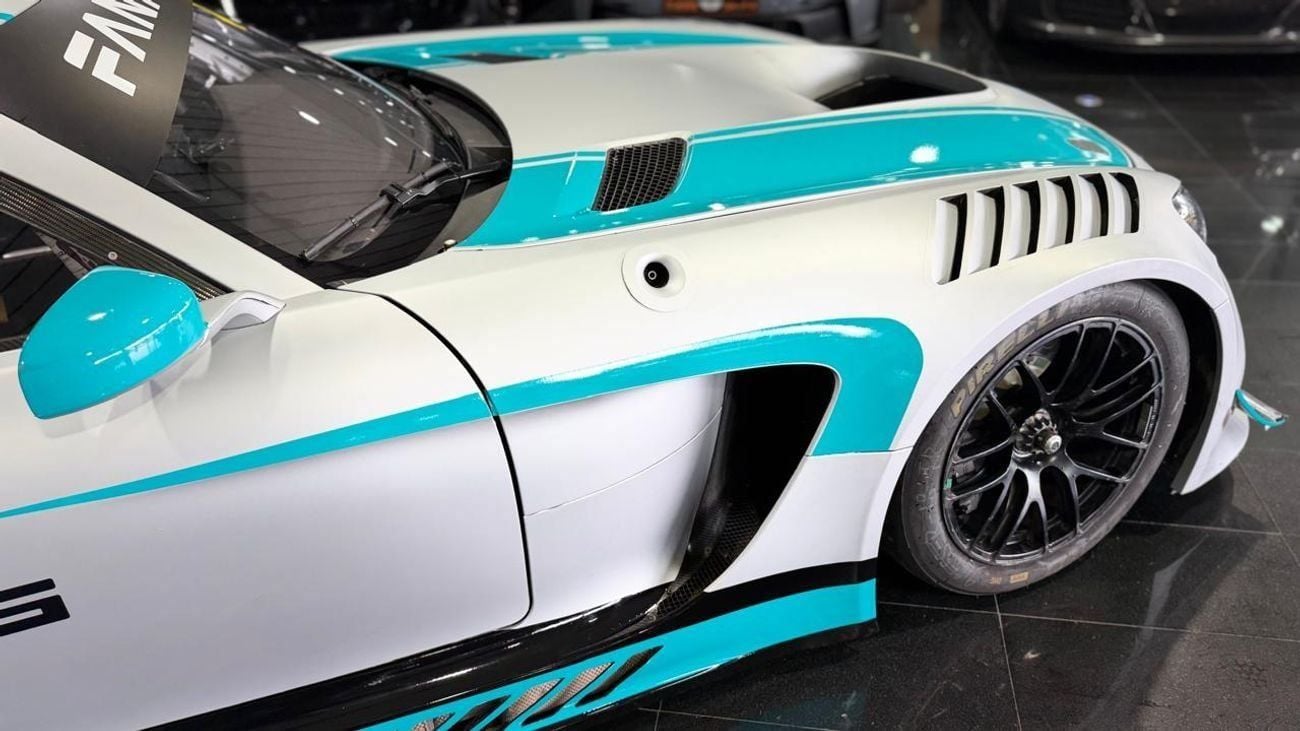 مرسيدس بنز AMG GT