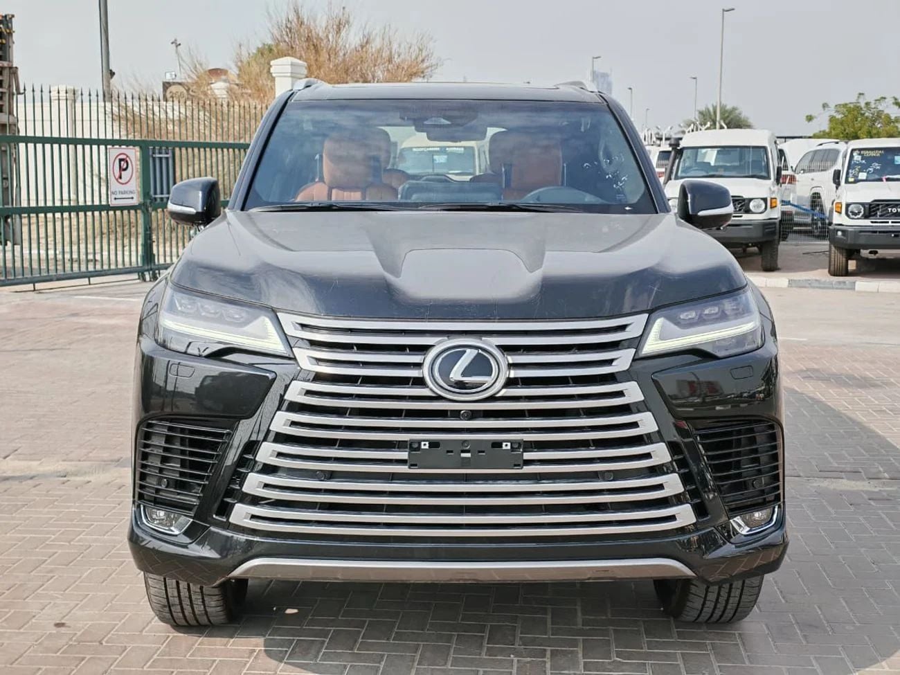 لكزس LX 700h 2026 Lexus LX 700h VIP HEV (4-Seater) 3.5L V6 Twin-Turbo Hybrid
