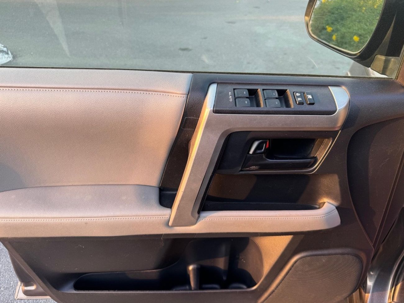 تويوتا Runner4 2013 LIMITED 4x4 CANADA IMPORT