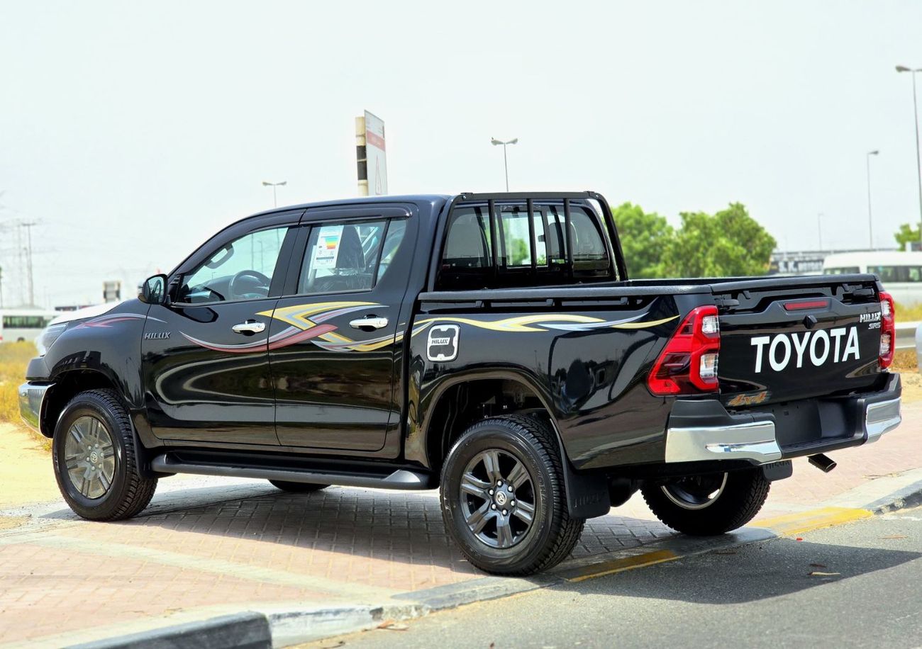 تويوتا هيلوكس TOYOTA HILUX PETROL 2.7 DOUBLE CABIN - A/T - HIGH OPTIONS - PUSH START - 2025 - BLACK INSIDE BLACK -