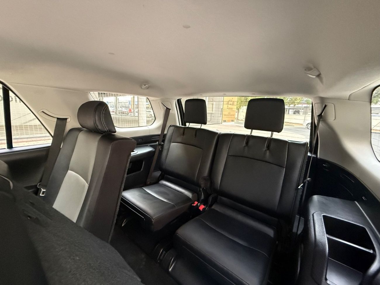 تويوتا Runner4 2022 SR5 TRAIL SPORT 7 SEATS 4x4 CANADA SPEC