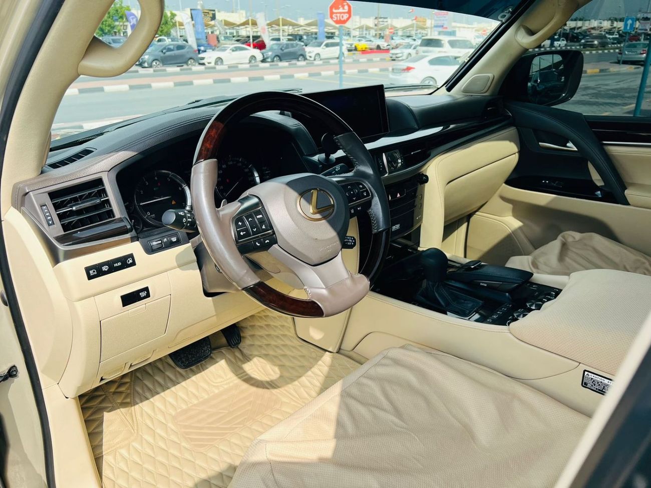 Lexus LX 570 LEXUS LX 570 2016 Prestige 5.7L/V8