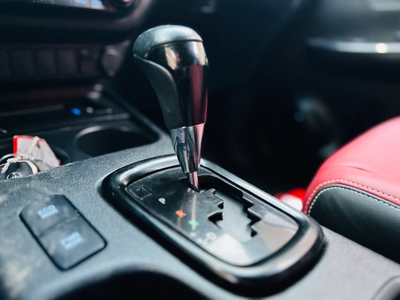 Toyota Hilux Toyota Hilux Adventure V6 LHD 4.0L Full Option