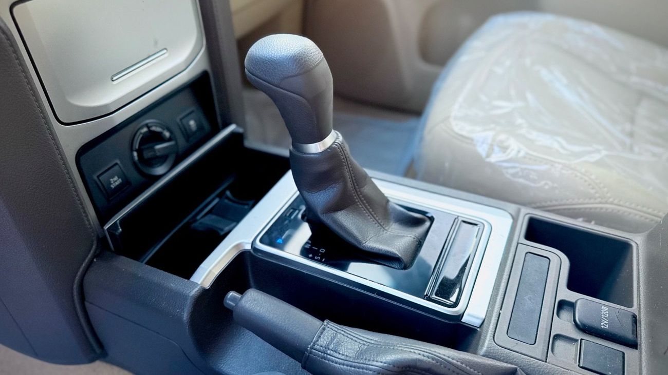 تويوتا برادو 2019 TX-L V4 2.7L Full Option Very Clean and Perfect Condition