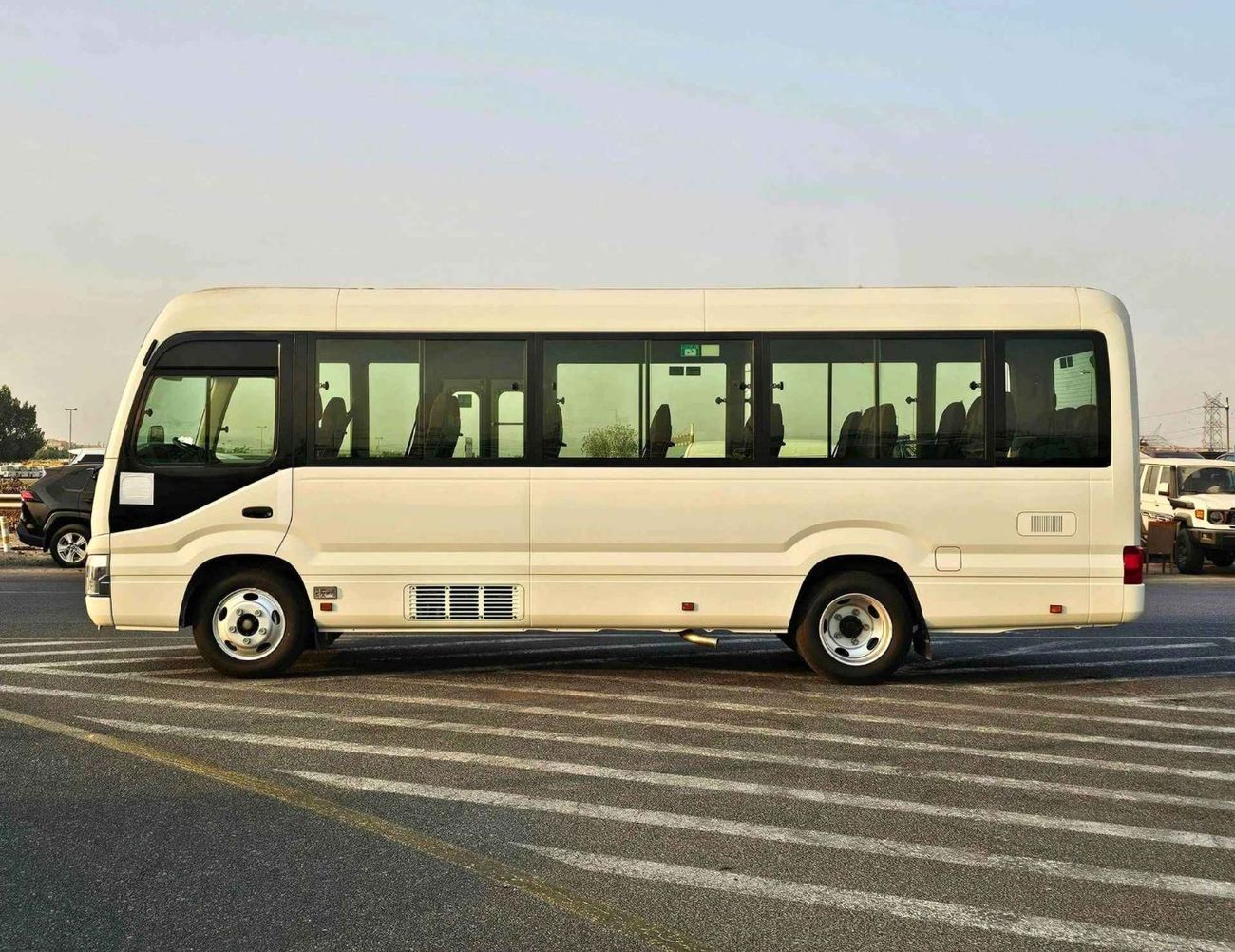 Toyota Coaster DLX 23 SEATER/AUTO DOOR/2.7L PETROL V4 M/T/CODE#COPO