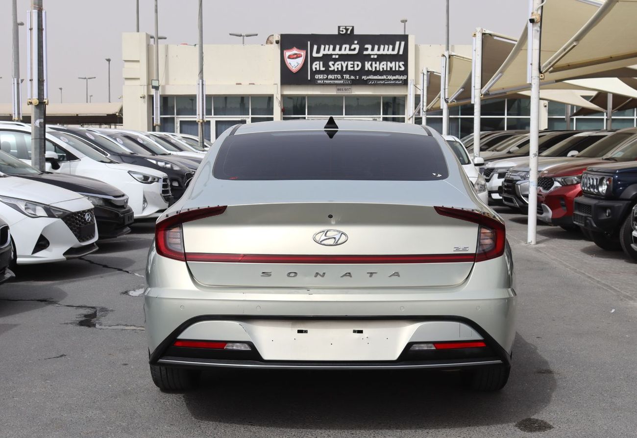 هيونداي سوناتا هيونداى سوناتا خليجى موديل 2020 -2.5L ممشىى 97000 كم  بسعر40000  بحاله ممتازه