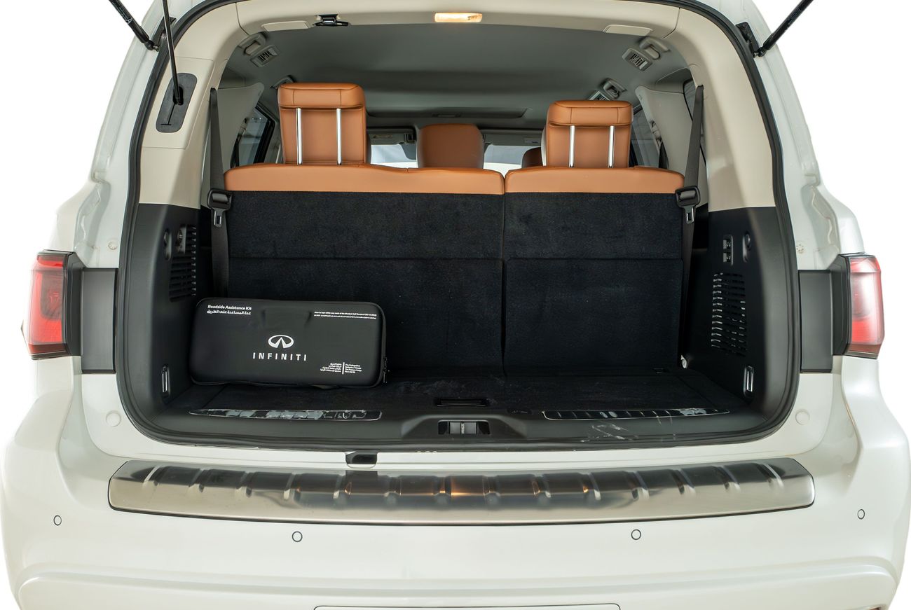 Infiniti QX80 LUXE 5.6