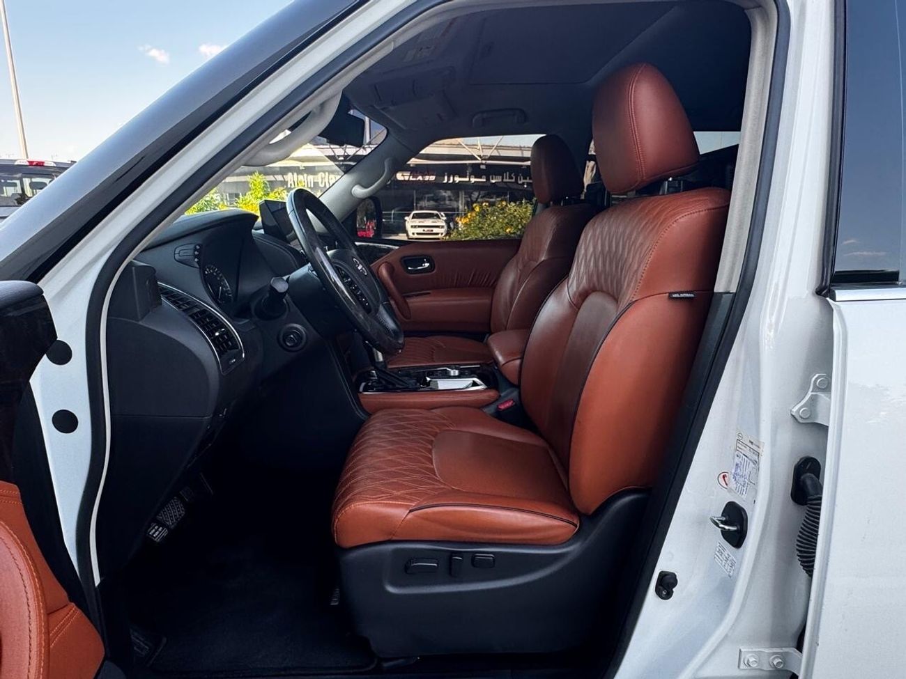 Nissan Patrol SE Platinum