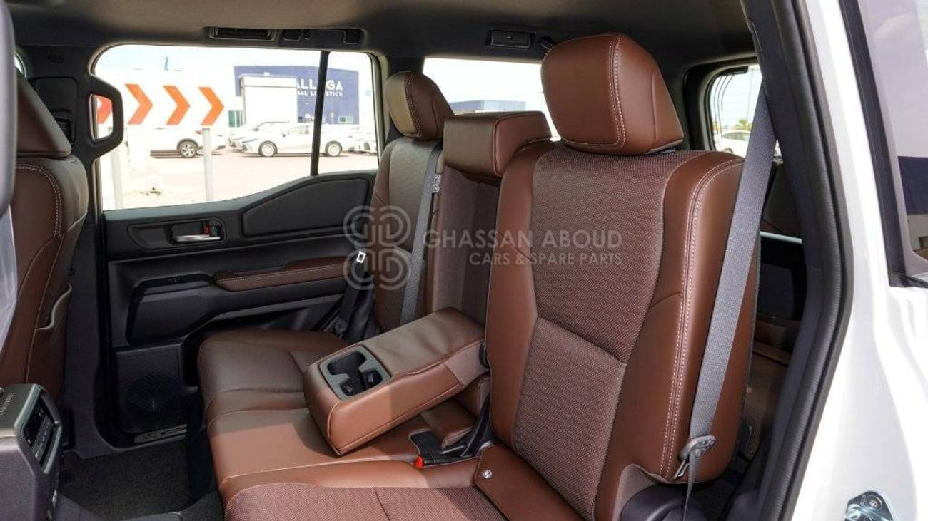 تويوتا برادو Adventure Mono Tone 2.4T