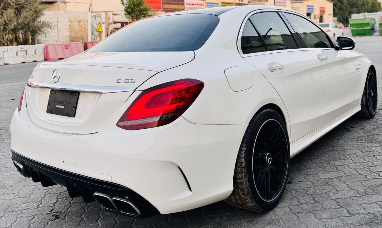 مرسيدس بنز C 63 AMG STD