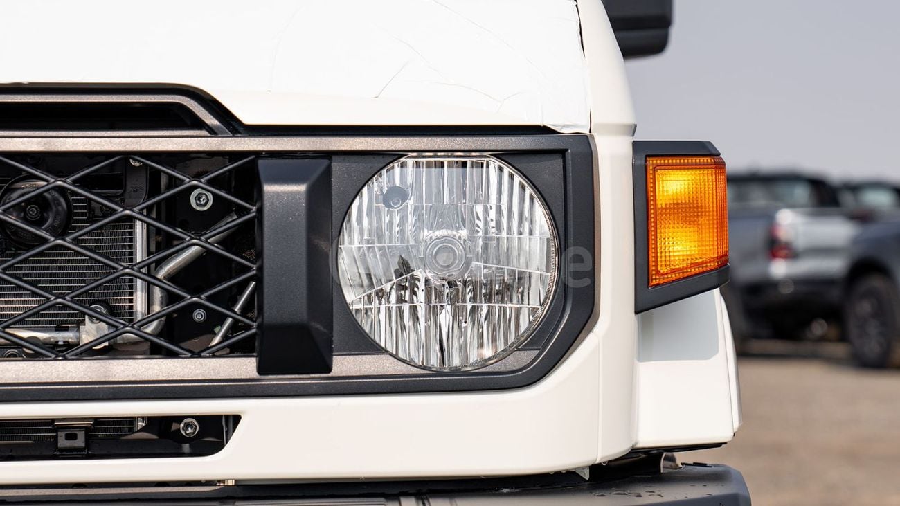 تويوتا لاند كروزر 70 LAND CRUISER LC78