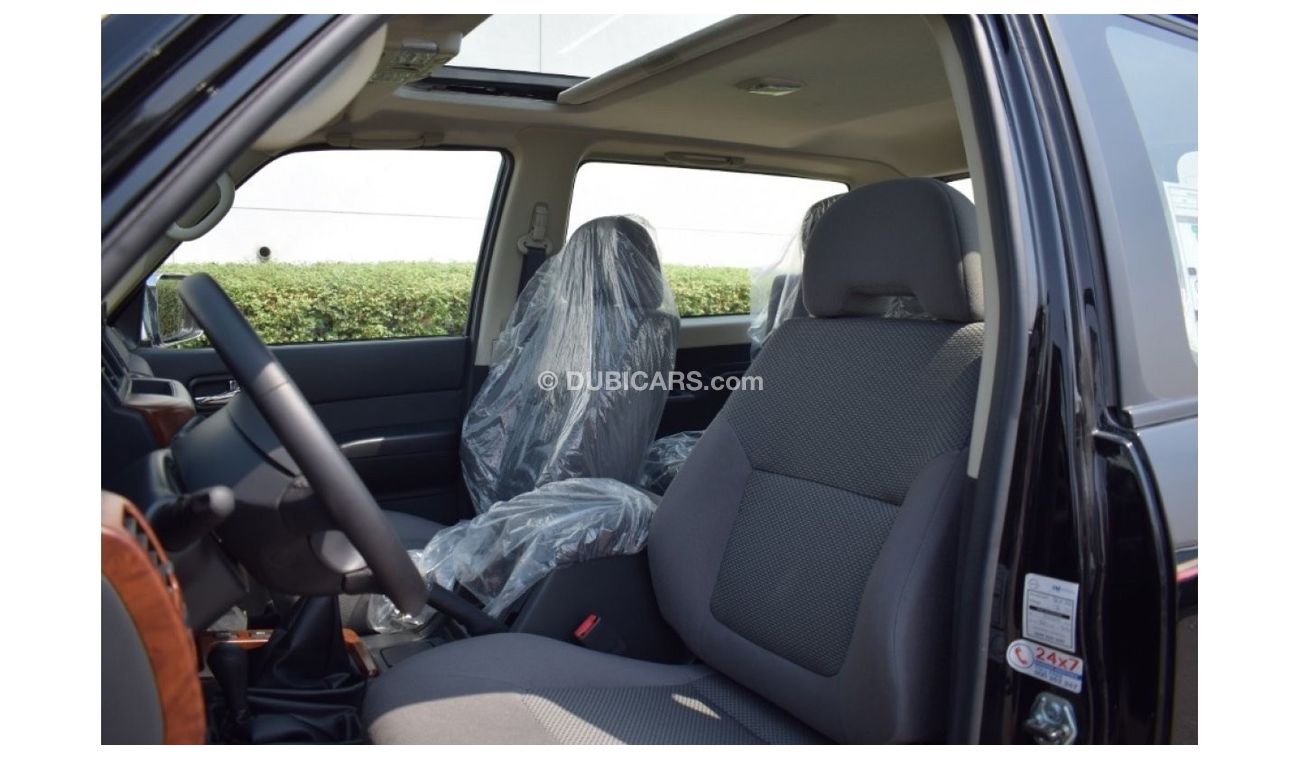 نيسان باترول سفاري Nissan patrol Safari Manual Transmission Gcc Full Option