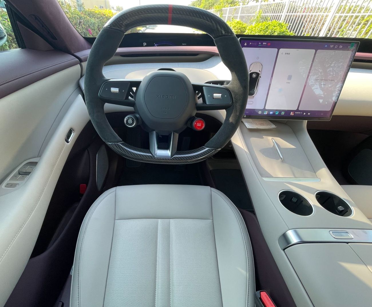 شاومى YU7 Max- 690 HP (681 bhp or 508 kW). range of up to 760 km