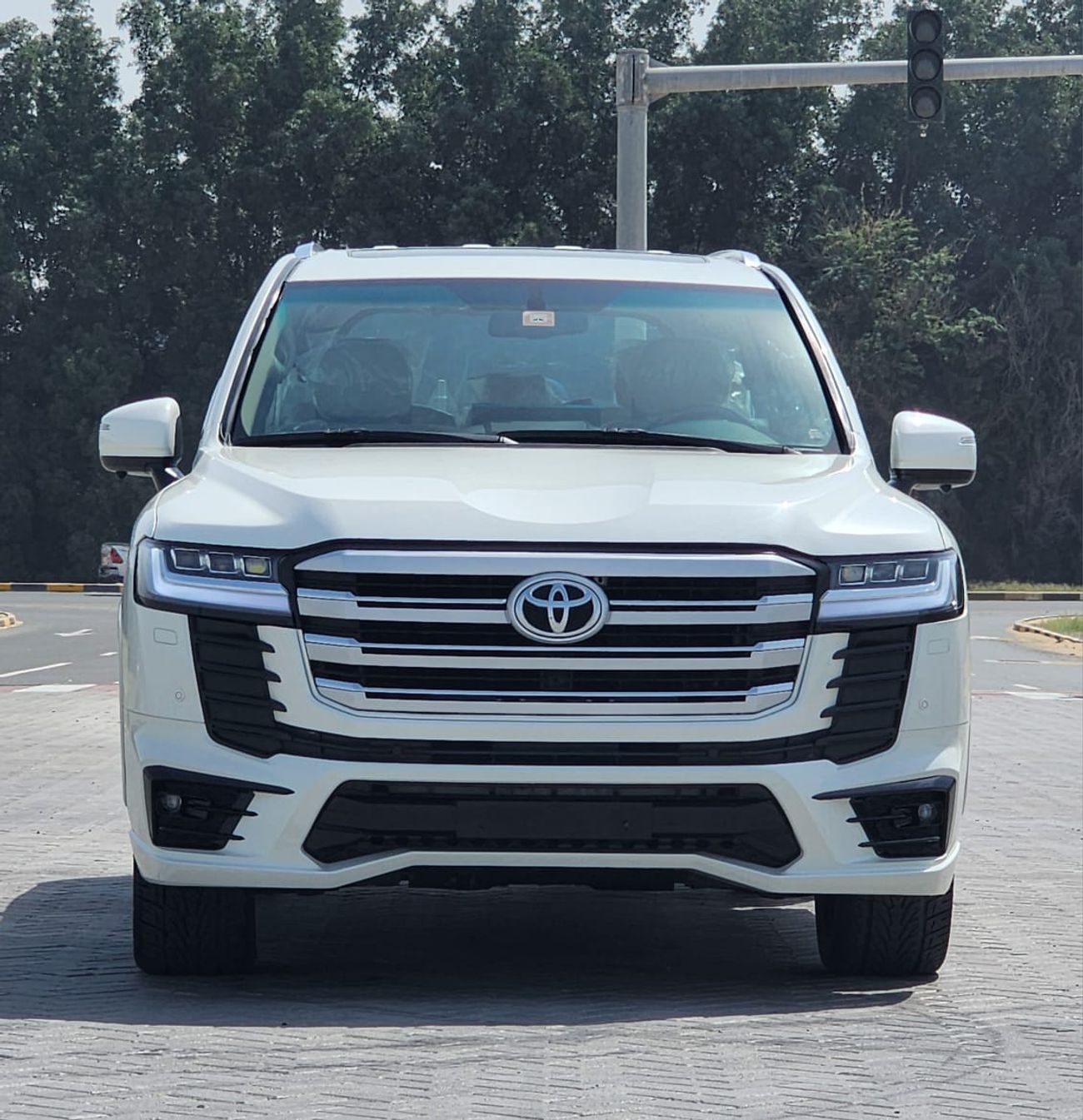 Toyota Land Cruiser GXR V8Upgrade 2024