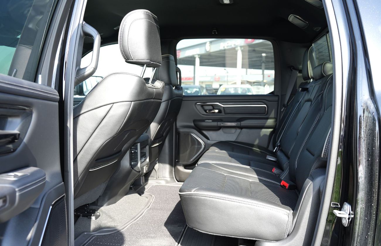 RAM 1500 Limited 5.7L (5 Seater) Black Edition American Specification