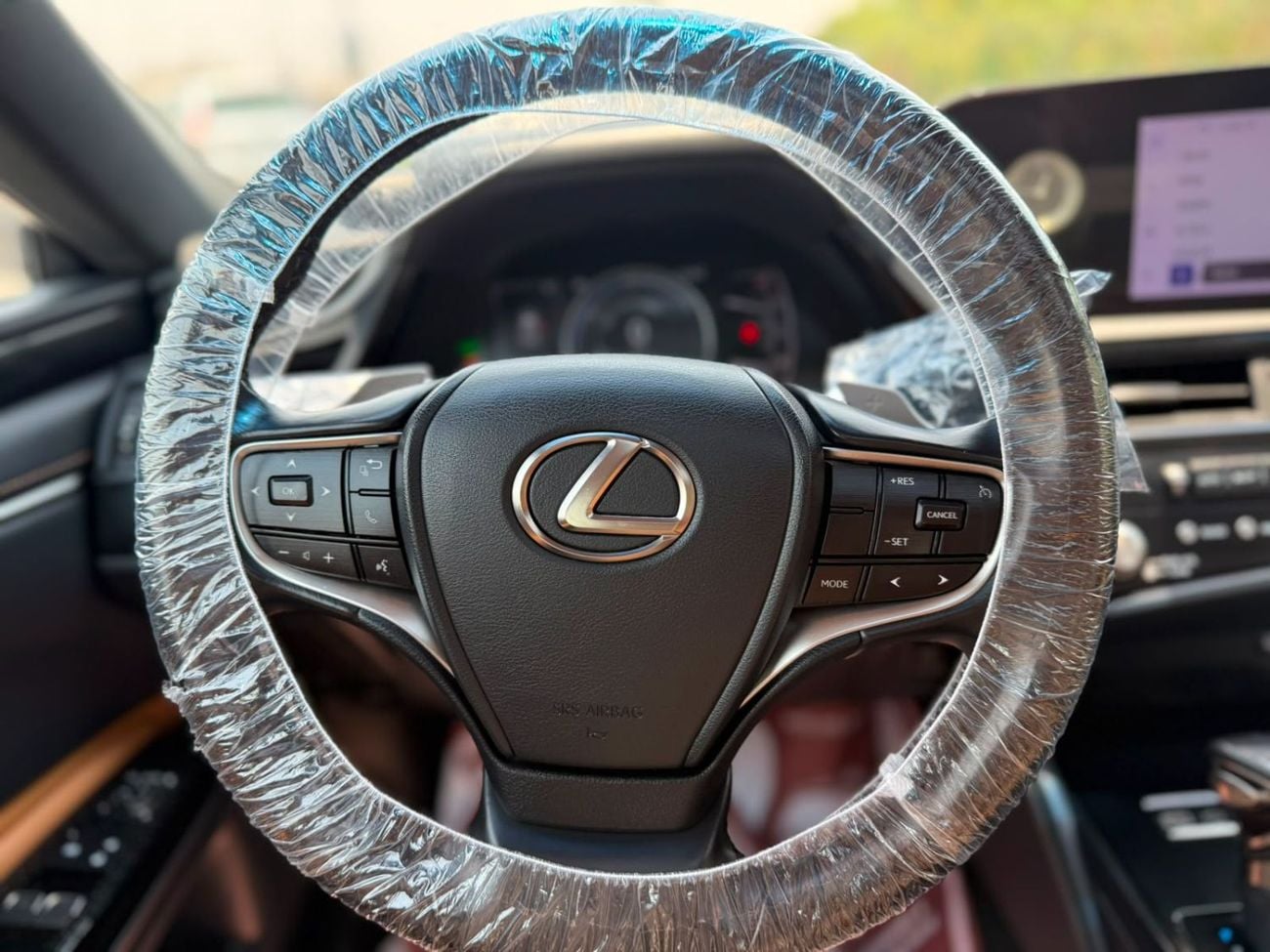 Lexus ES300h LEXUS ES 300 Hybrid 2.5L Premier Option 2023 Model