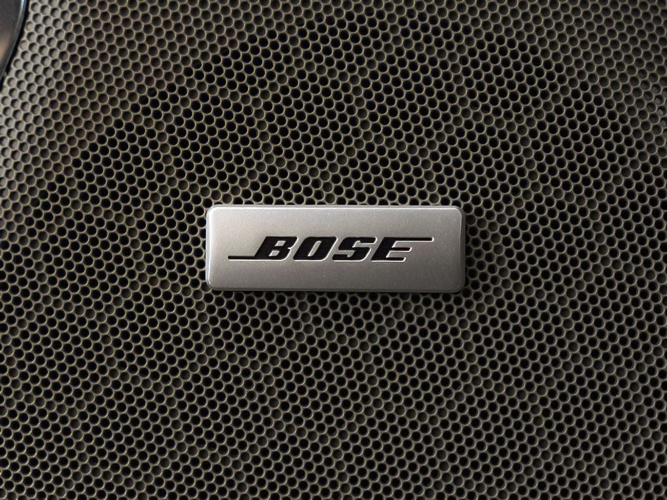 Chevrolet Tahoe Z71 (5.3L, 355 HP)