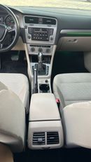 Volkswagen Golf R 2.0L (290 HP)