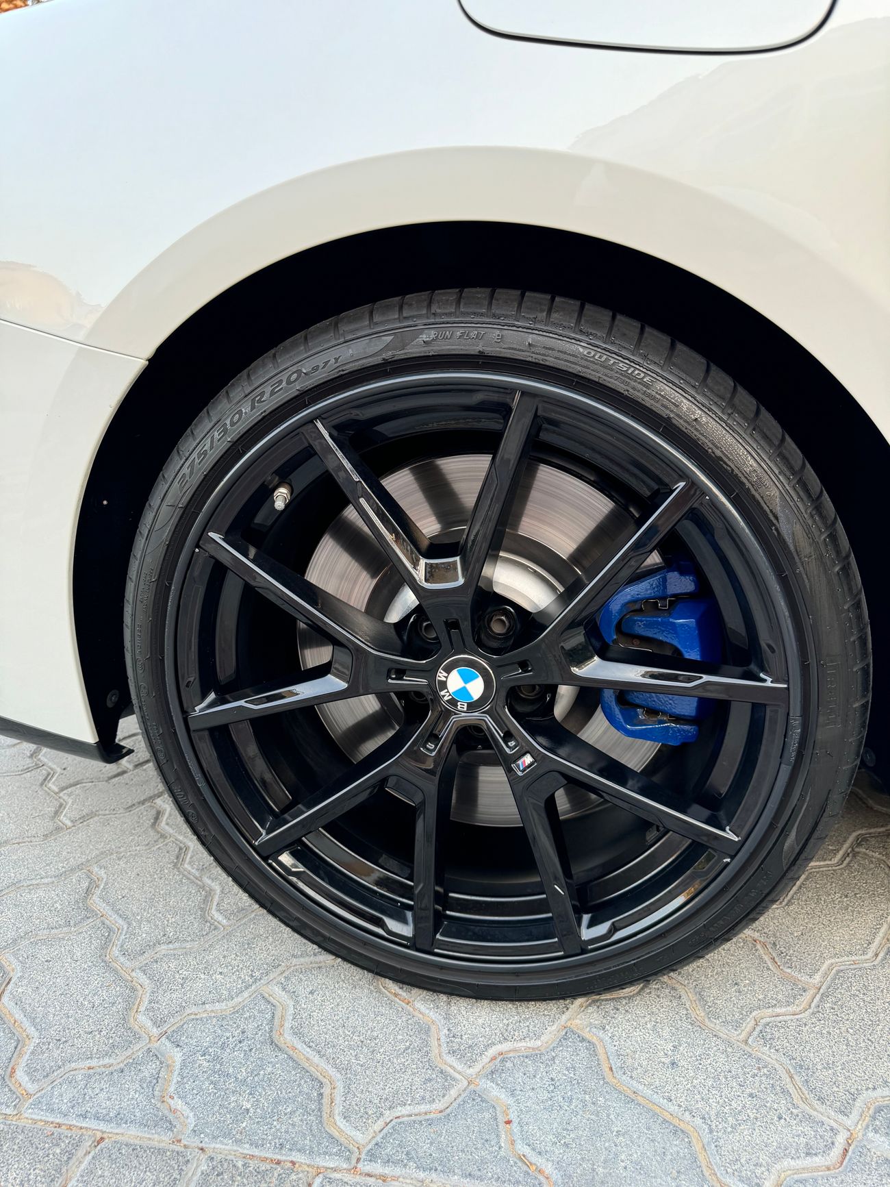 بي أم دبليو M850i