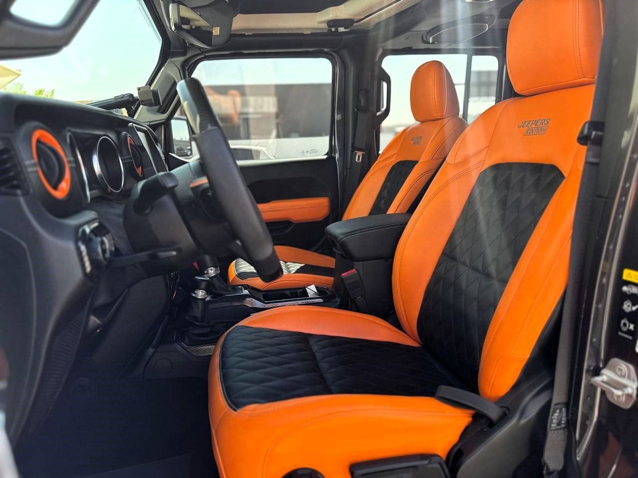 Jeep Wrangler Unlimited Sport 3.6L A/T