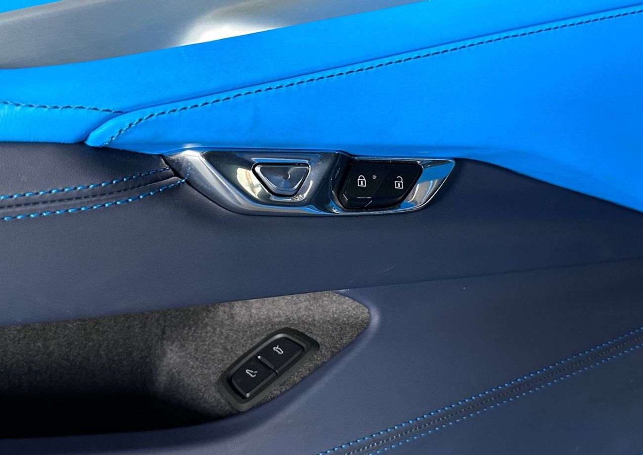 شيفروليه كورفت 3LT 6.2L (490 HP) Convertible