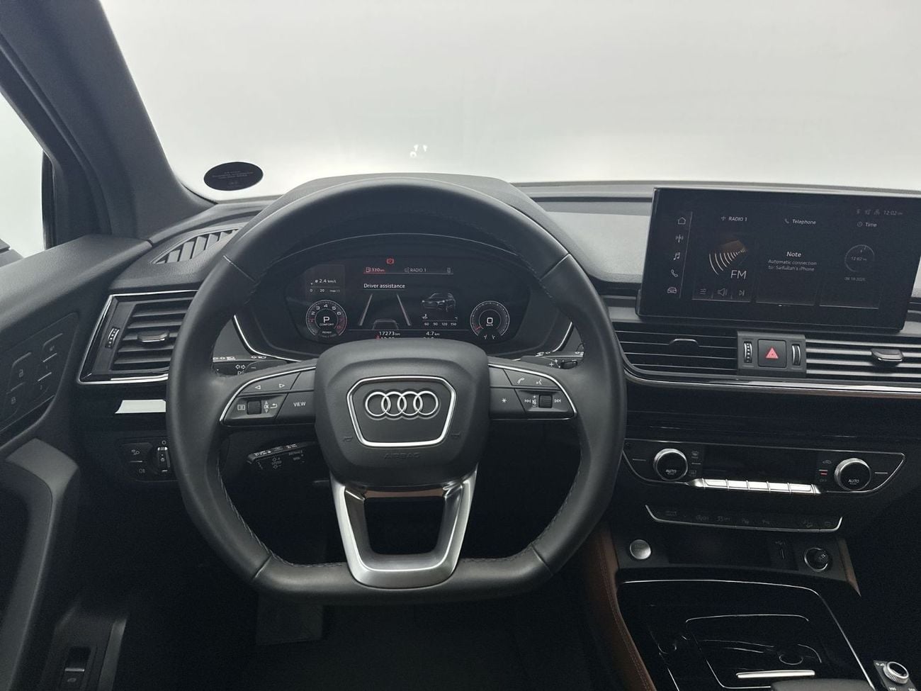 Audi Q5 45 TFSI Quattro S Line 2.0L (252 HP) Q5 Sportback S line 45 TFSI quattro 249hp (Ref# 92533) - EXCLUS