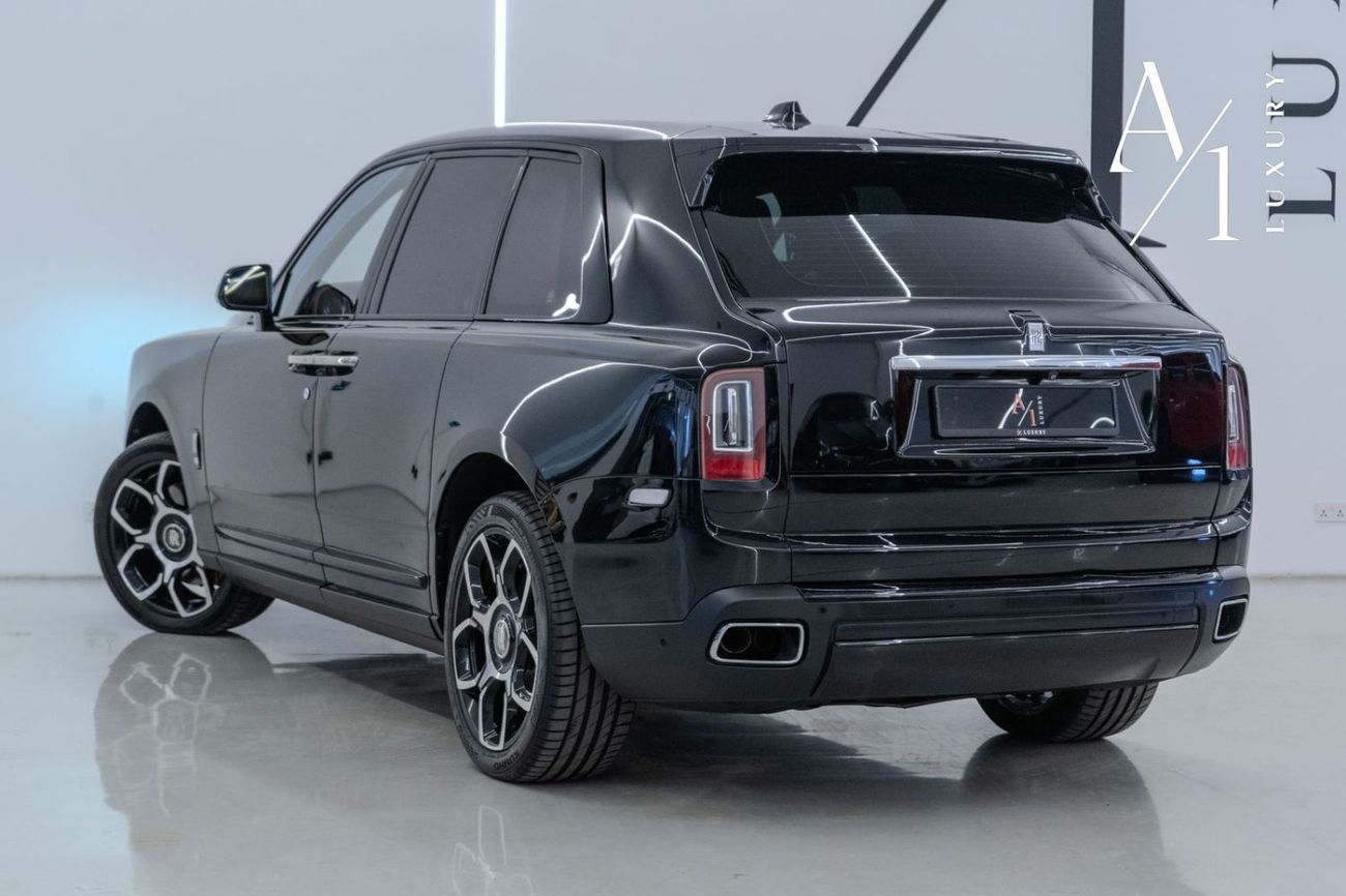 Rolls-Royce Cullinan 2019 Rolls Royce Cullinan, Warranty, Service History, Black Badge Kit, Full Options, GCC