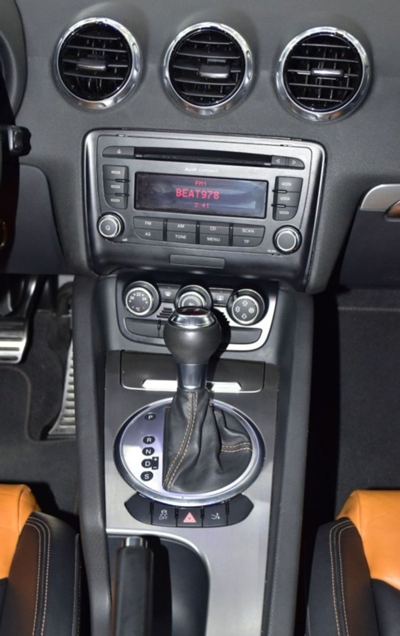 أودي TT EXCELLENT DEAL for our Audi TT TFSi S-Line ( 2013 Model ) in Grey Color GCC Specs