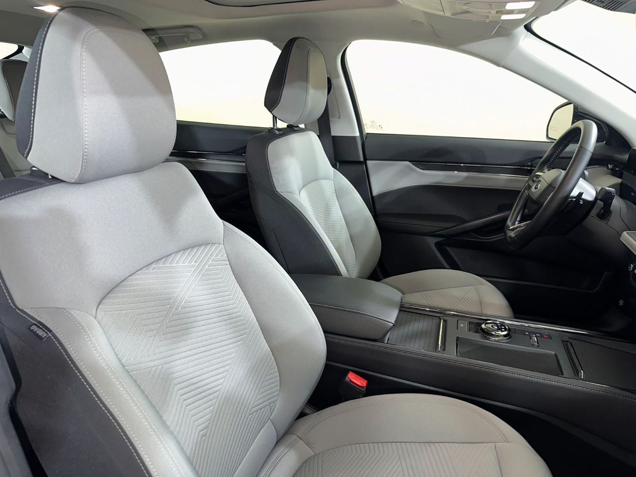Ford Taurus AMBIENTE TPC1224N / AL TAYER MOTORS AL QOUZ SHOWROOM