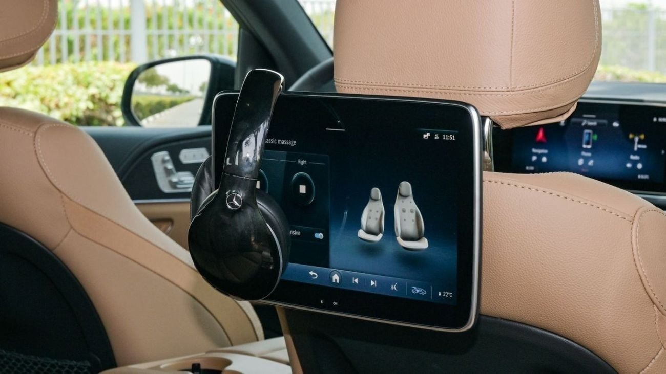 مرسيدس بنز GLS 450 Mercedes-Benz|GLS450 Night Package |New Facelift|GCC|2024|23 Alloy Wheels|Rear Screens Agency Warran