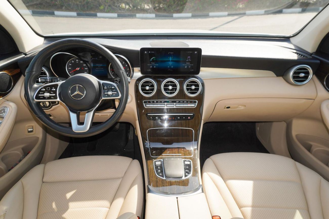 Mercedes-Benz GLC 300 AMG 2.0L MERCEDES GLC300 AMG II 2021 II FULL LOADED