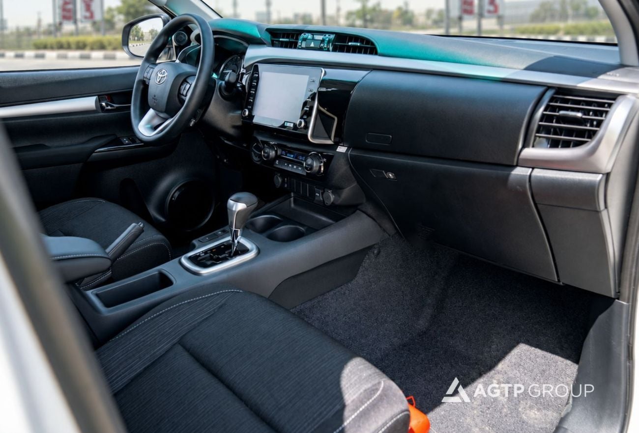 Toyota Hilux SR5 2.4L Turbo Diesel | FULL OPTION | Automatic | Push Start | Alloy Wheels | AFRICA EXPORT