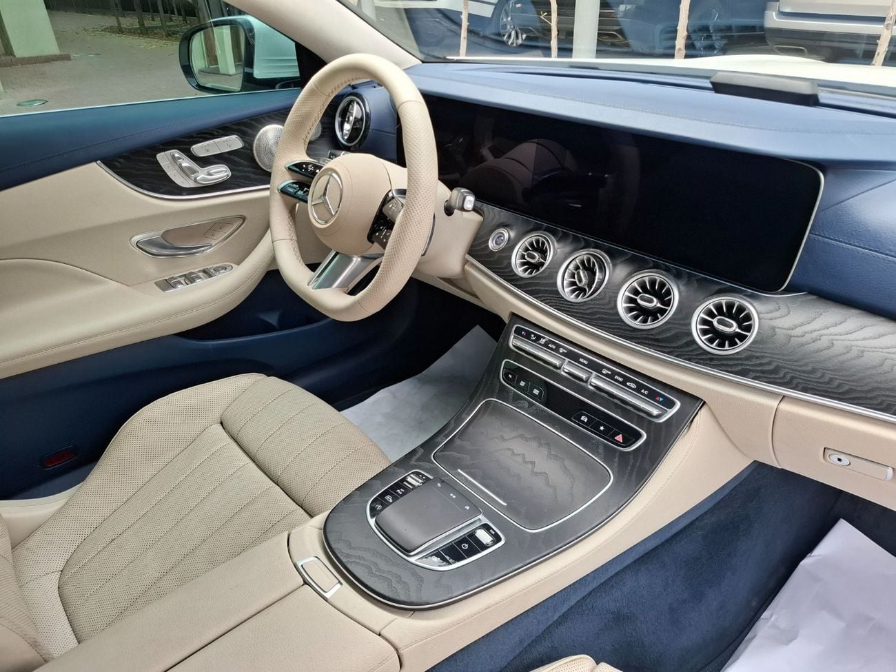 Mercedes-Benz E300 Coupe Mercedes-Benz E300d 2023 full option