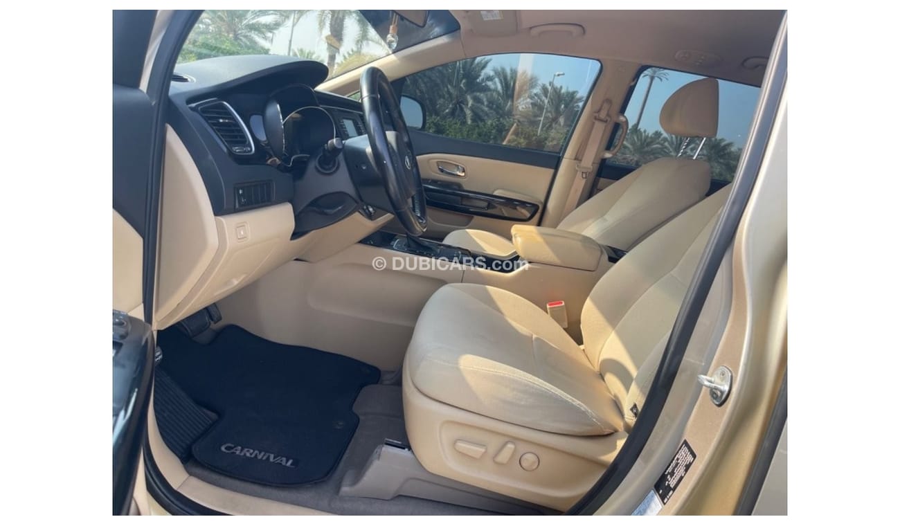 Kia Carnival Kia Carnival   MODEL 2016 Excellent Conditio  (GCC- SPEC)  VERY GOOD CONDITION