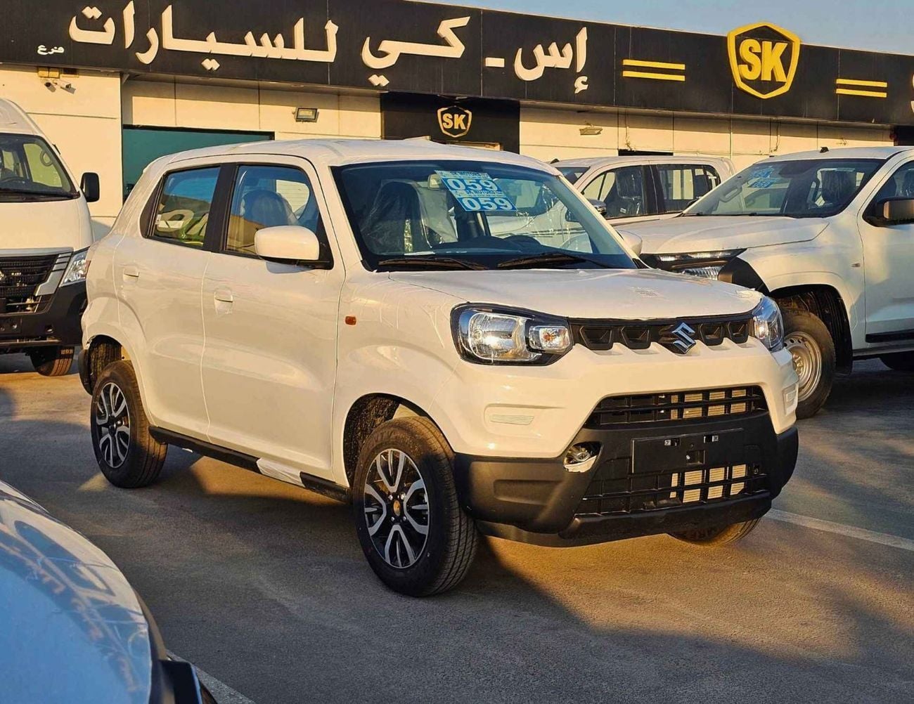 سوزوكي اسبريسو GL / 1.0L V3 A/T PETROL / ALLOY RIMS (CODE # SSPAGL)