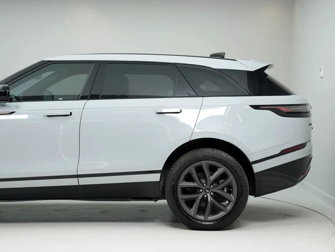 Land Rover Range Rover Velar DYNAMIC SE P250 — фото 5