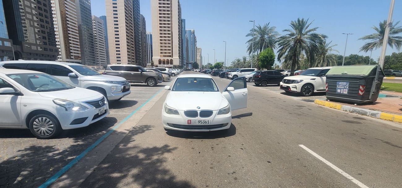 بي أم دبليو 520i 