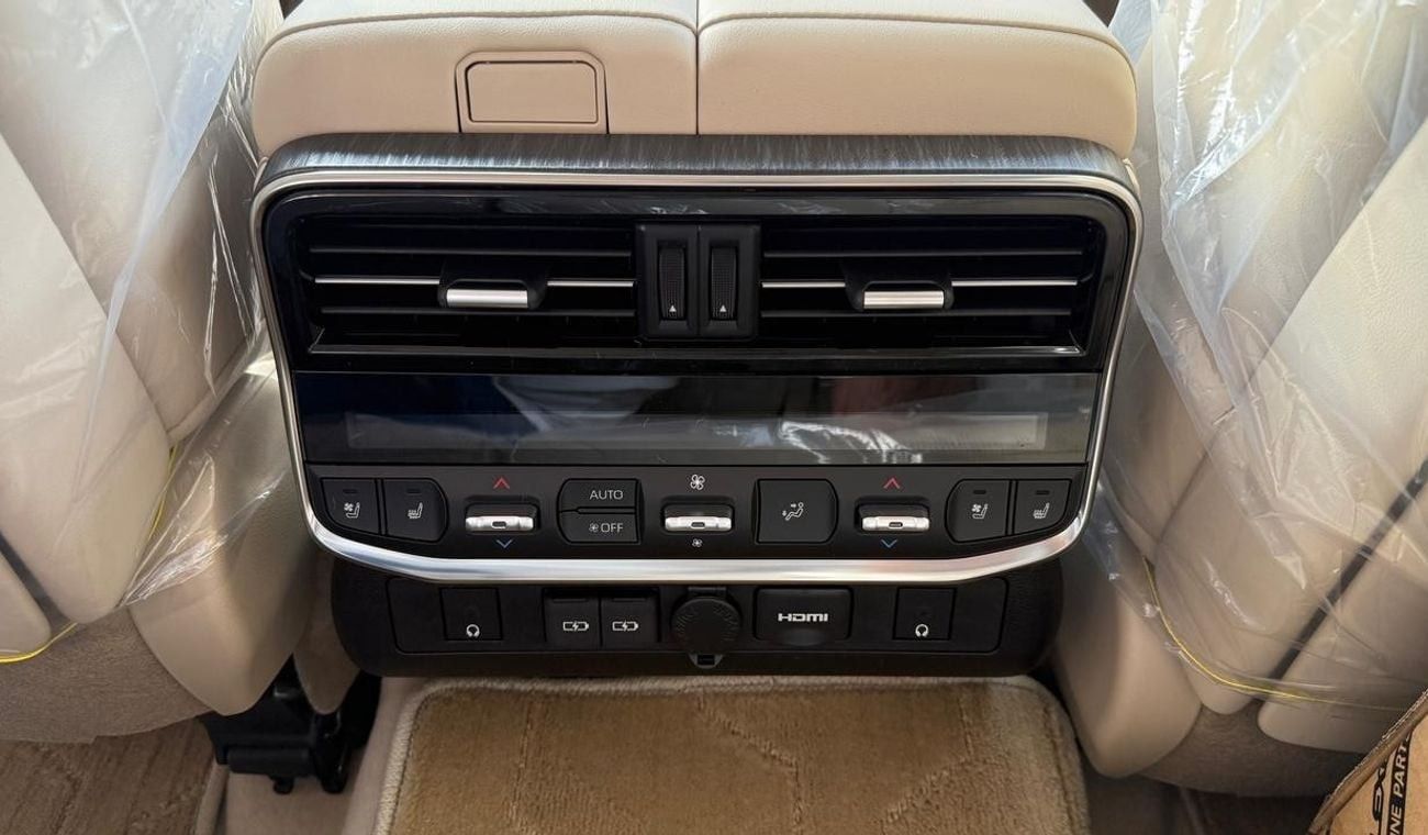 Toyota Land Cruiser VXR 3.5L Toyota Land Cruiser 3.5L VXR Twin Turbo V6 | 2025 | 0KM | GCC