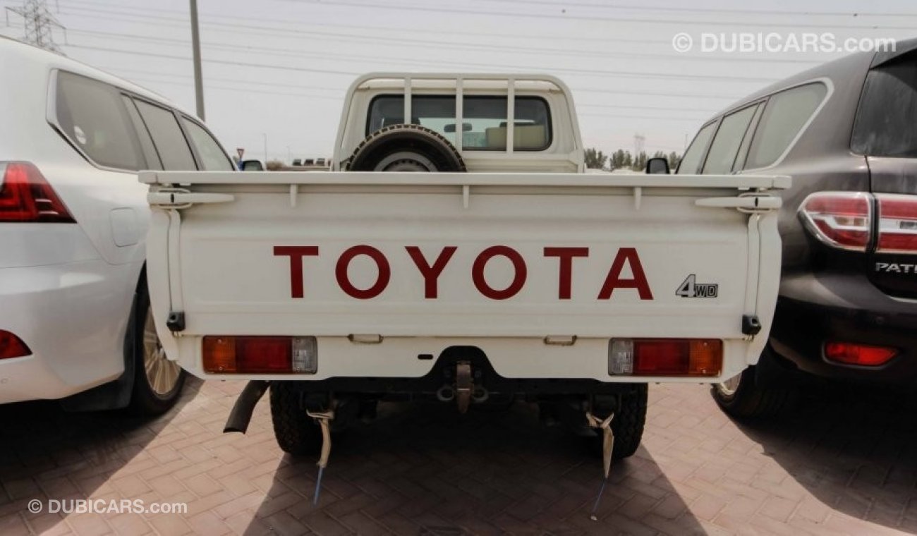 Toyota Land Cruiser Pick Up