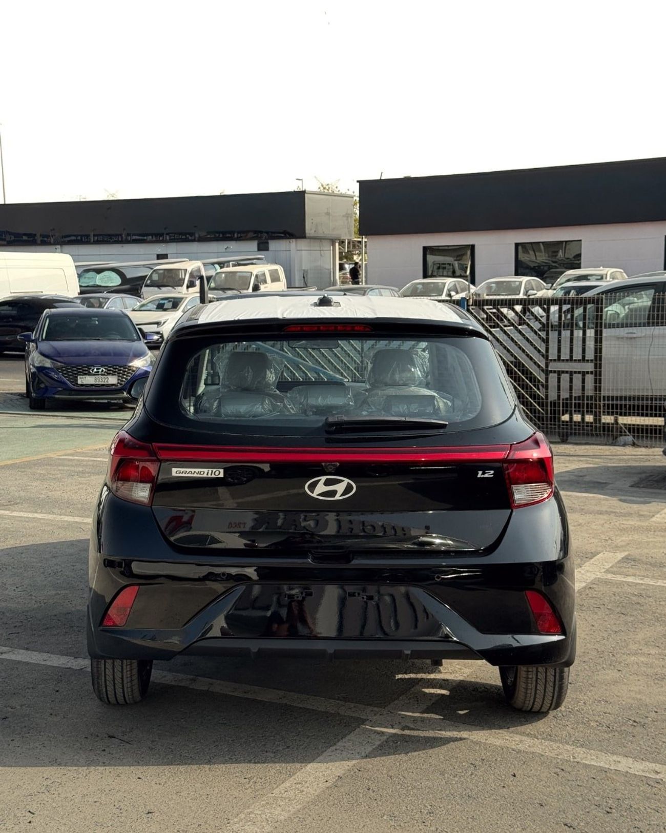 هيونداي جراند i10 GRAND I10 (HATCHBACK ) 1.2L BLACK COLOR - 2026 MODEL