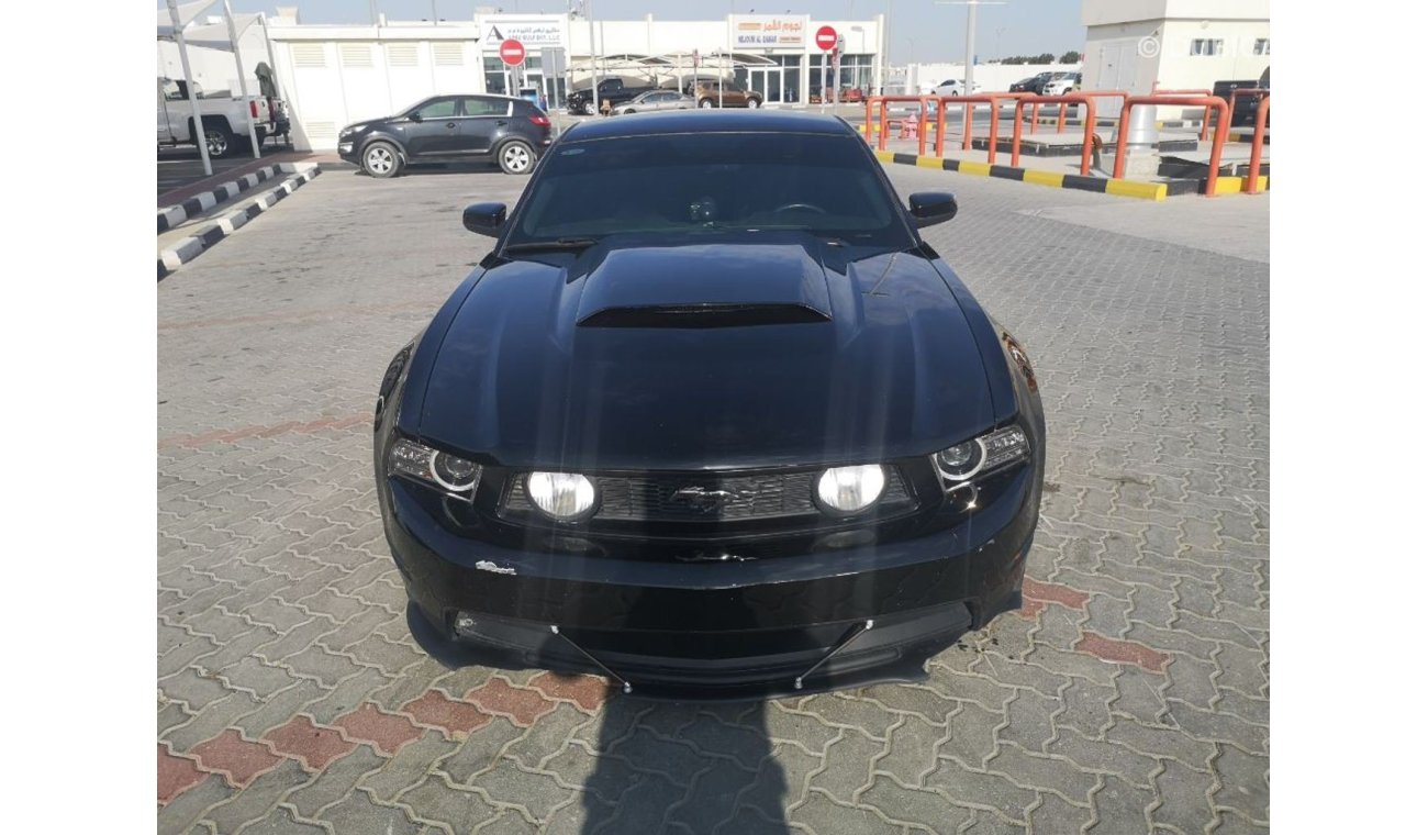 Ford Mustang Ford Mustang Import American Standard 8 cylinder 2012 model in excellent condition